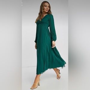 The perfect holiday dress!